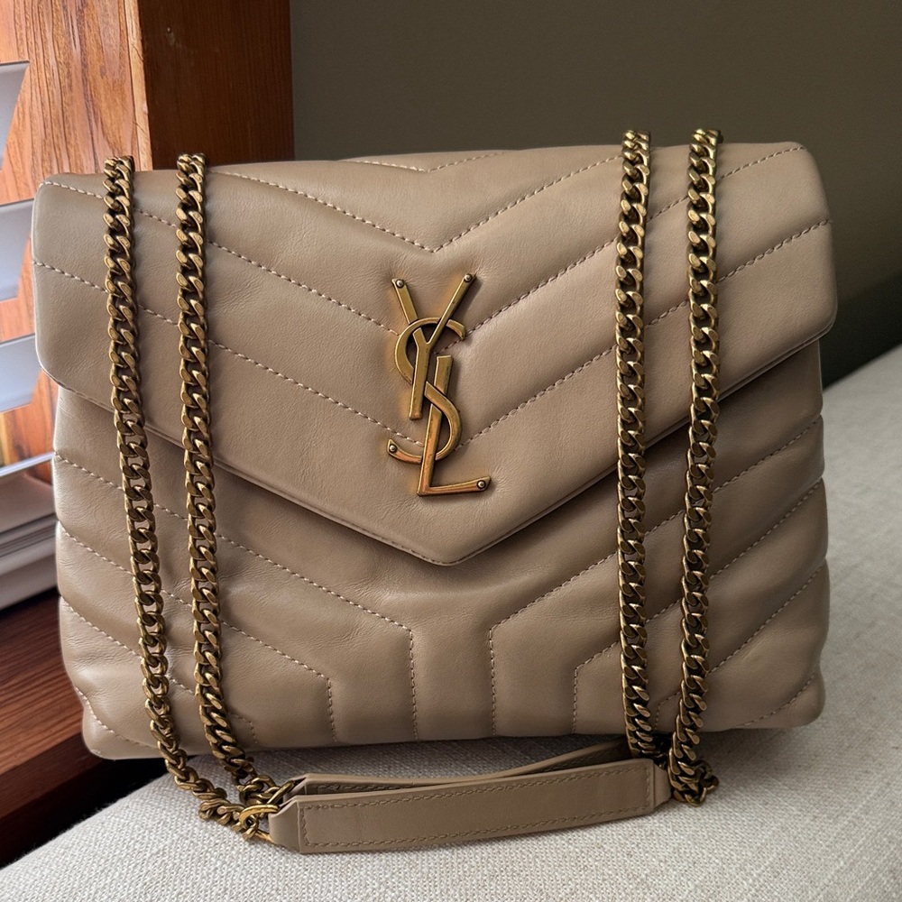 Quilted crossbody bag